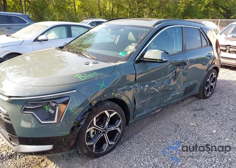 2023 Kia Niro Sx Touring z USA, uszkodzony, nr VIN KNDCT3LE0P5045269